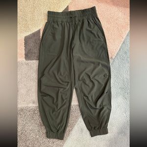 Abercrombie Traveler Parachute Pants Short Size Medium